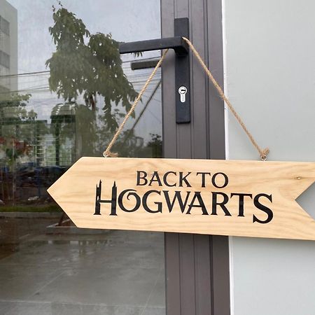 Aparthotel The Hidden Hogwarts - Nearly Bui Vien Walking Street Ho-Chi-Minh-Stadt Exterior foto