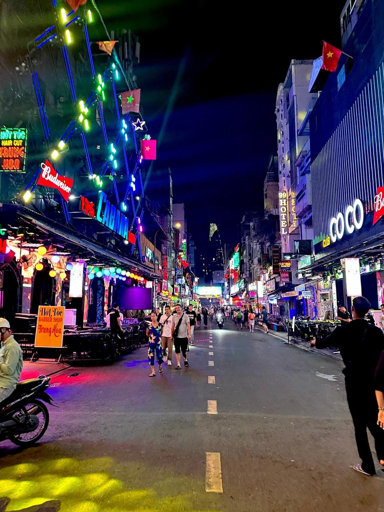 Aparthotel The Hidden Hogwarts - Nearly Bui Vien Walking Street Ho-Chi-Minh-Stadt Exterior foto